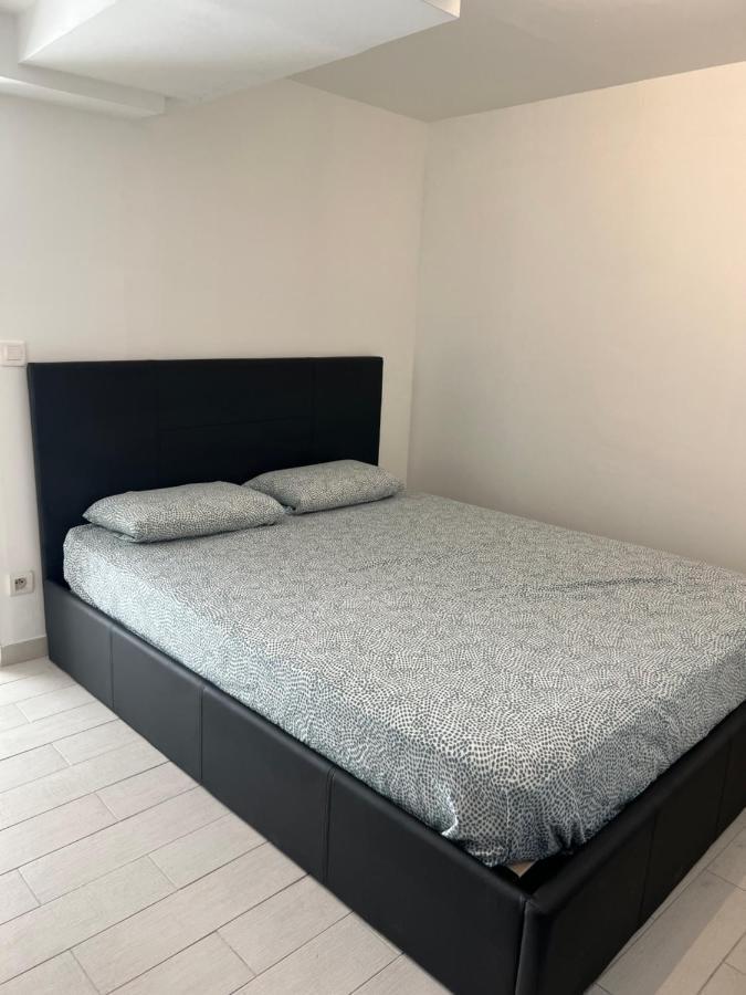 Appartement Au Bor De Mer Marseilles Exterior foto
